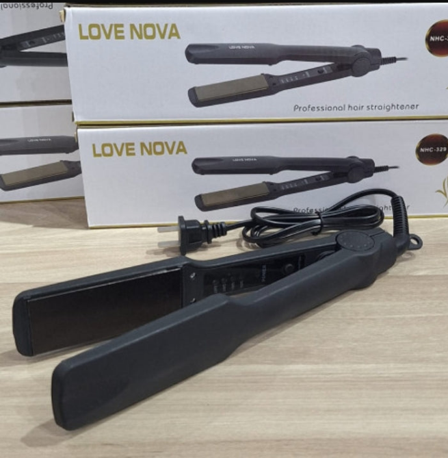 PLANCHA DE PELO PROFESIONAL LOVE NOVA. Alisa y estiliza con facilidad.👧✨